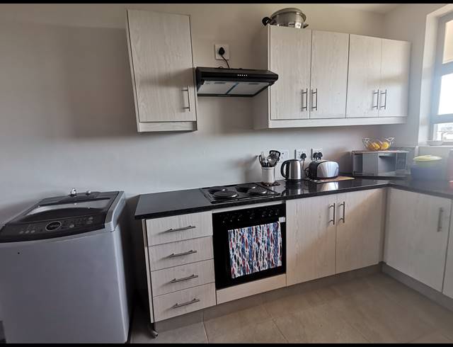 2 BEDROOM FLAT TO LET IN FYNNLAND